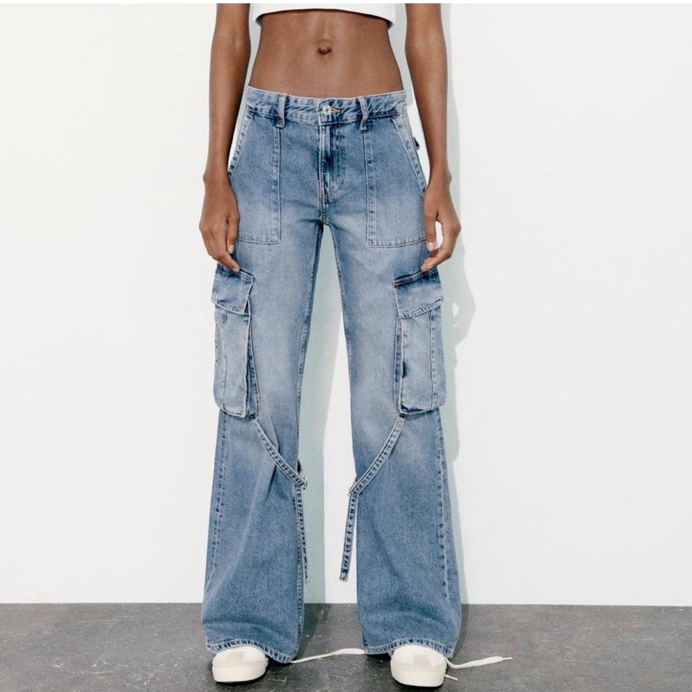 Zara Women's Blue Cargo Jeans